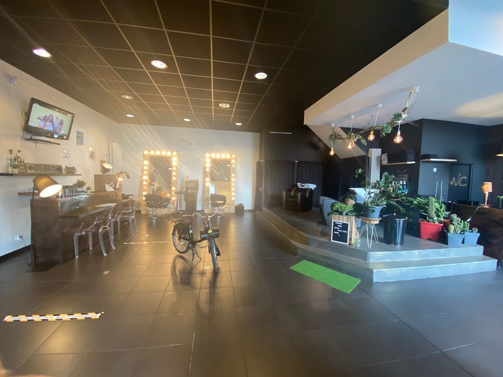 AUTREMENT par Marlène