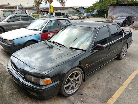 bonit ketuk body kereta