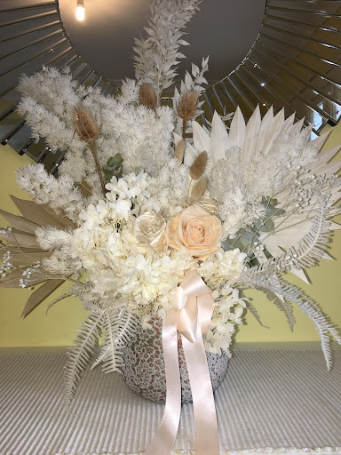 The Lush Bouquet - Thumbnail