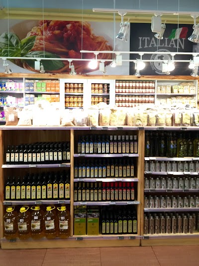 Photos of Organic Foods and Caf&eacute;