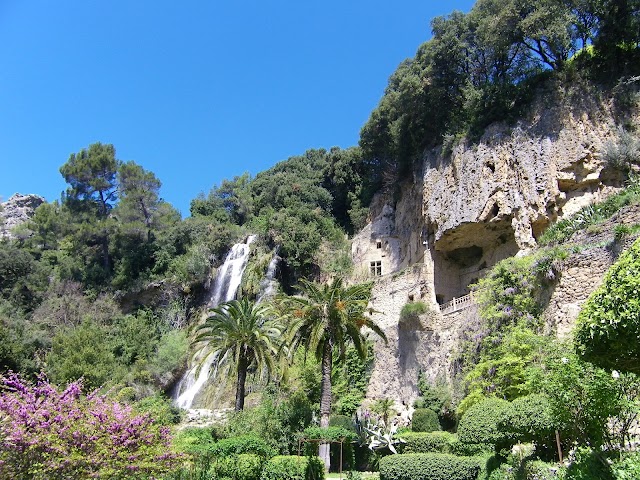 Grottes troglodytiques de Villecroze