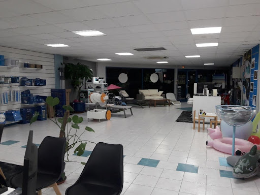 Photo de Piscines Desjoyaux - SAS Atlantis à Nanteuil (79400)