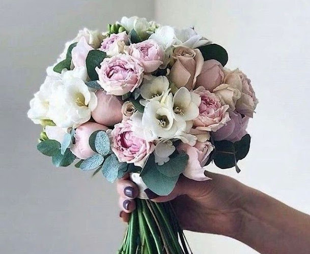 Luxurious Flowers Mirdif - Florist