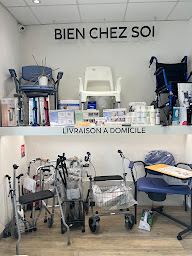 Photo n°3 de Pharmacie de la Maladière Wellpharma à Neufchâteau (Pharmacie vétérinaire)