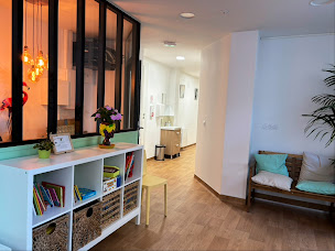 Photo n°3 de Dr Amélie Rogier de Mare à Paris (Établissement de santé pour enfants)