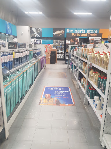 Halfords - Grantham - Visual
