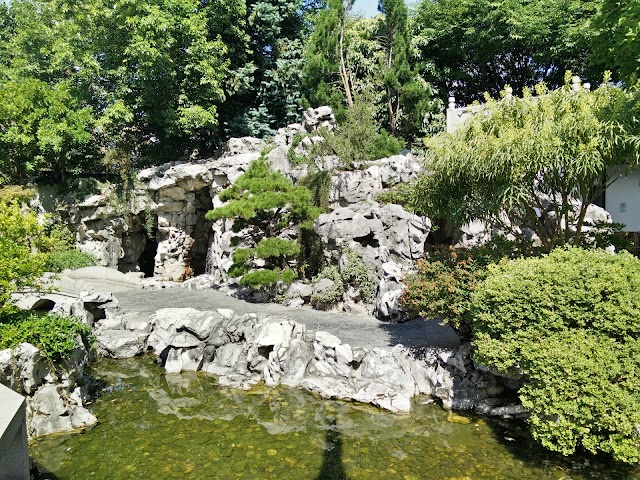 Lan Su Chinese Garden