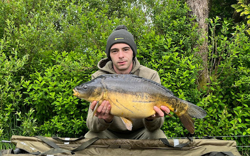 penuwch premier carp fishery - Thumbnail
