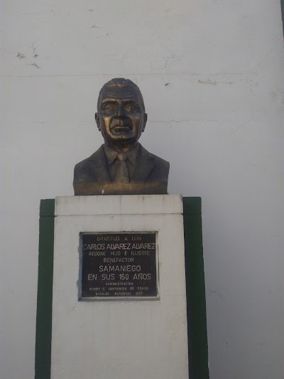 Photos of Instituci&oacute;n Educativa Sim&oacute;n Bol&iacute;var