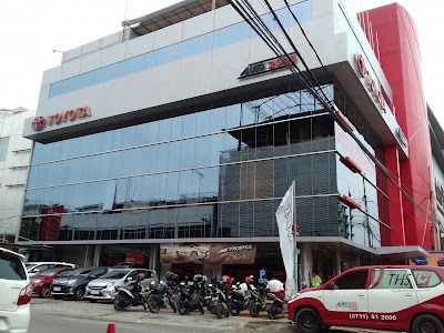 Photos of DEALER TOYOTA PALEMBANG