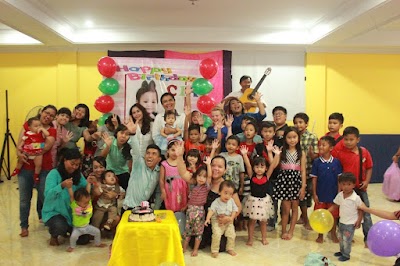 Photos of GPdI Gloria Denpasar
