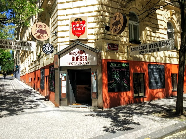 Tom's Burger Máneska