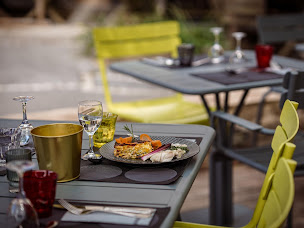 Photo n°2 de Logis Hostellerie de l'Abbaye à Celles-sur-Belle (Restaurant)