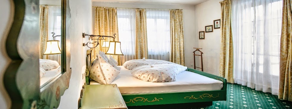 Hotel Bergschlössl by null