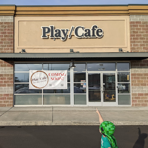 Play/Cafe - Visual