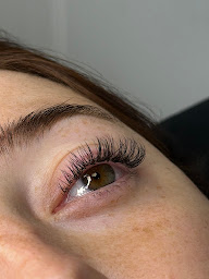 Photo n°32 de Institut Belleza By Barbara Douarnenez à Douarnenez (Salon de piercing)