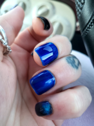 The male nail tech - Thumbnail