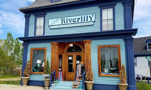 Riverlily - Visual