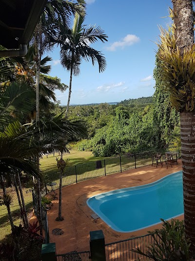Photos of Jackaroo Treehouse Mission Beach