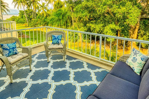Beach Floor & Decor - Thumbnail