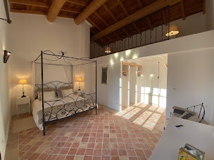 Photo n°9 de Domaine de la Marache - Chambres d'hôtes à Lorgues à Lorgues (Chambre d'hôtes)