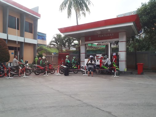 34-11404 Pertamina Gas Station, Author: Blebeg Bong