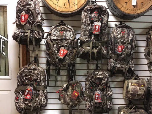 Rick's Sporting Goods - Visual