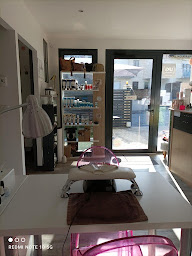 Photo n°3 de Reva Beauté à Limours (Salon de manucure)
