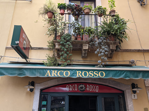 Arco Rosso - Visual