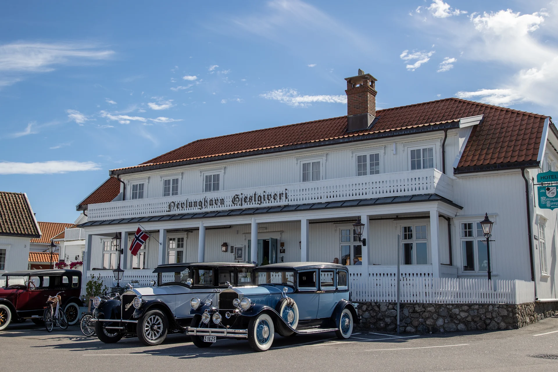 Nevlunghavn Guesthouse and Restaurant AS
