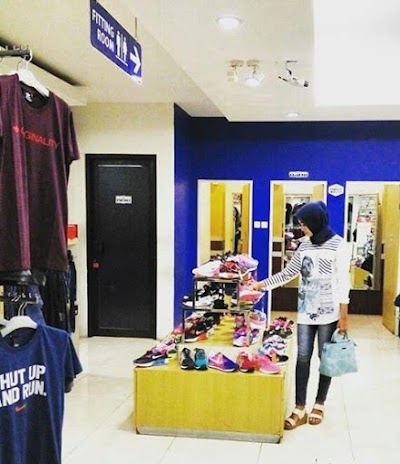 Photos of Outlet Blue (OB)