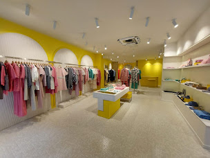 Photo n°6 de Tara Jarmon Bordeaux à Bordeaux (Maison de couture)