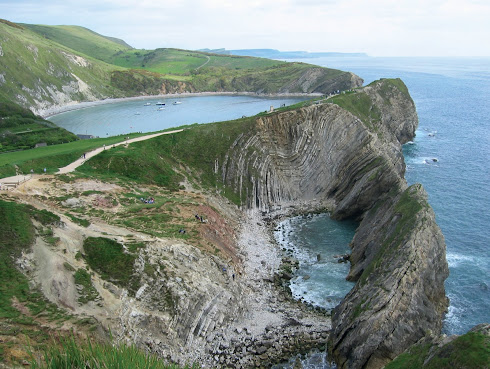 YHA Lulworth Cove by null