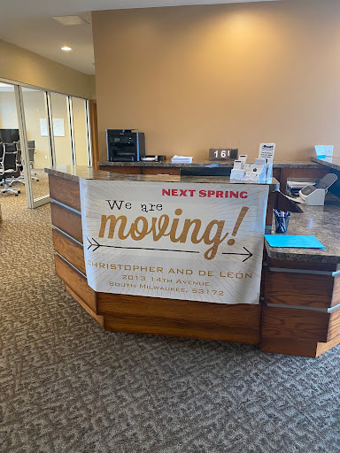 Christopher & De León Law Office