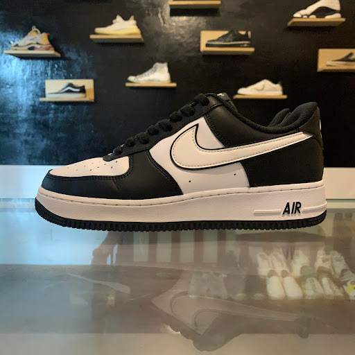 Hans Sneaker