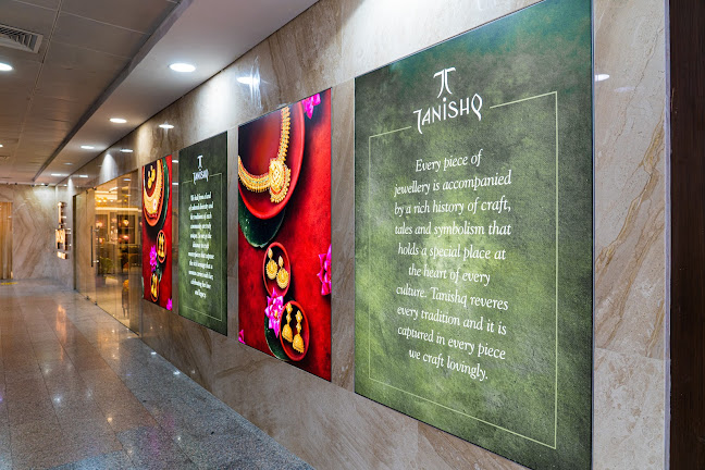 Tanishq Jewellers - Al Karama - Jeweler