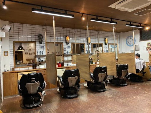 Les Garçons 与野本町店