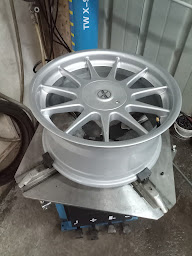 Photo n°19 de AMPO à Guillac (Garage automobile)