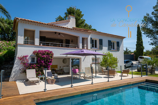 La Conciergerie de Cavalaire: villas,appartements,maisons de vacances,standing,piscine,proche plages,Cavalaire,Var