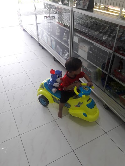 Photos of Dian Arloji