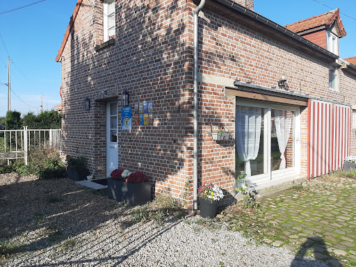 Photo de Logis Hôtel Hostellerie Saint Louis à Bollezeele (59470)