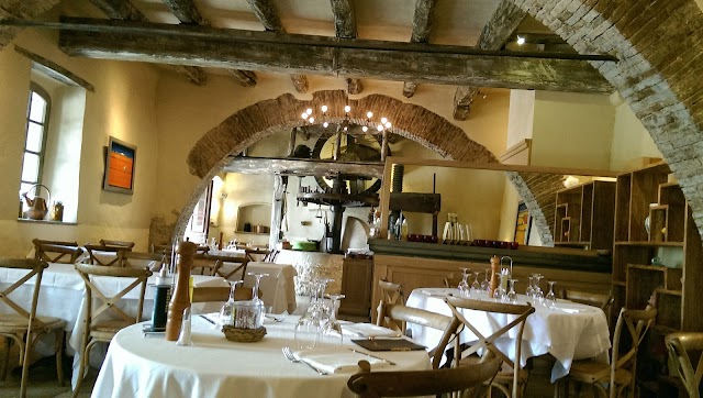 Le Vieux Moulin