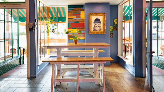 The Blue Owl by null