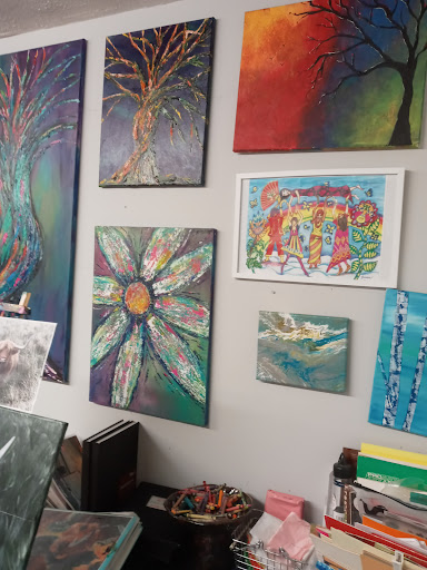 Trashed Furniture & Art Studio - Thumbnail