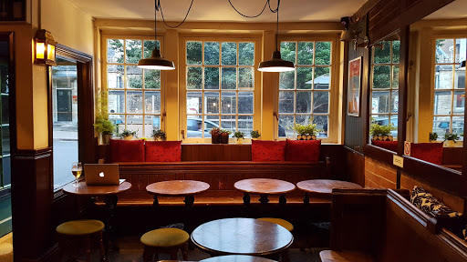 OLD TOM PUB - Visual