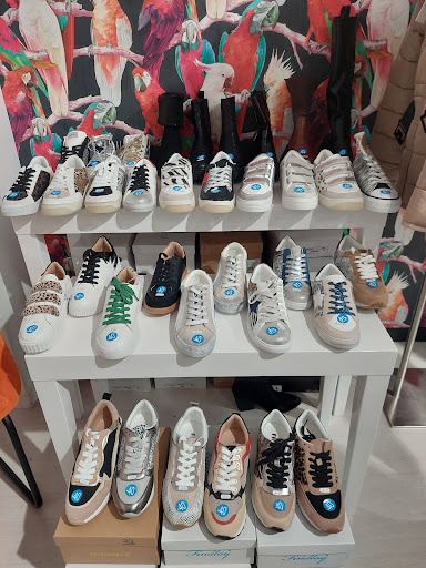Mes Chaussures - Thumbnail