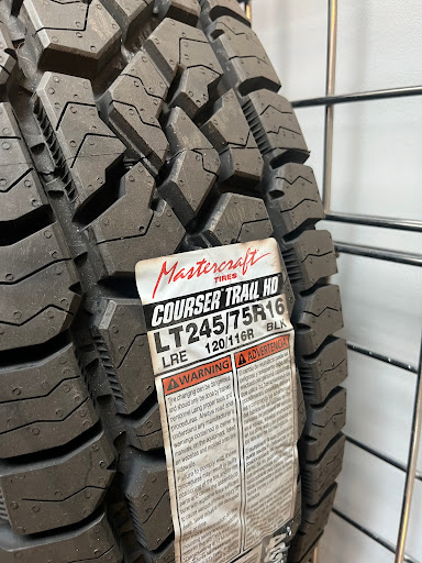 Hayes Emergency Repairs & Towing H/D Gallery - United States