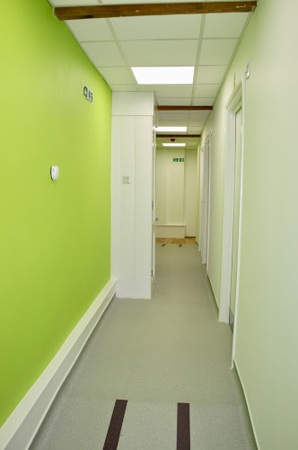 DentalHouse Castor - Dentist