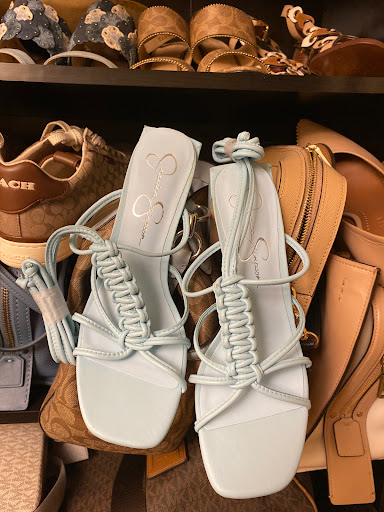 Cobbler's Bench Shoe Repair and Keys - Thumbnail