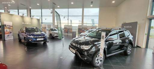 Dacia Chartres - CAR LOVERS - Thumbnail